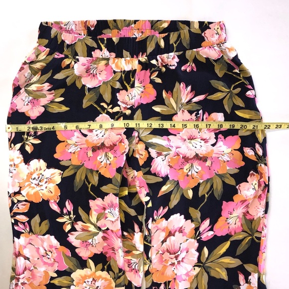 LOFT Floral Lightweight Wide Leg Pants (M) - Picture 8 of 14